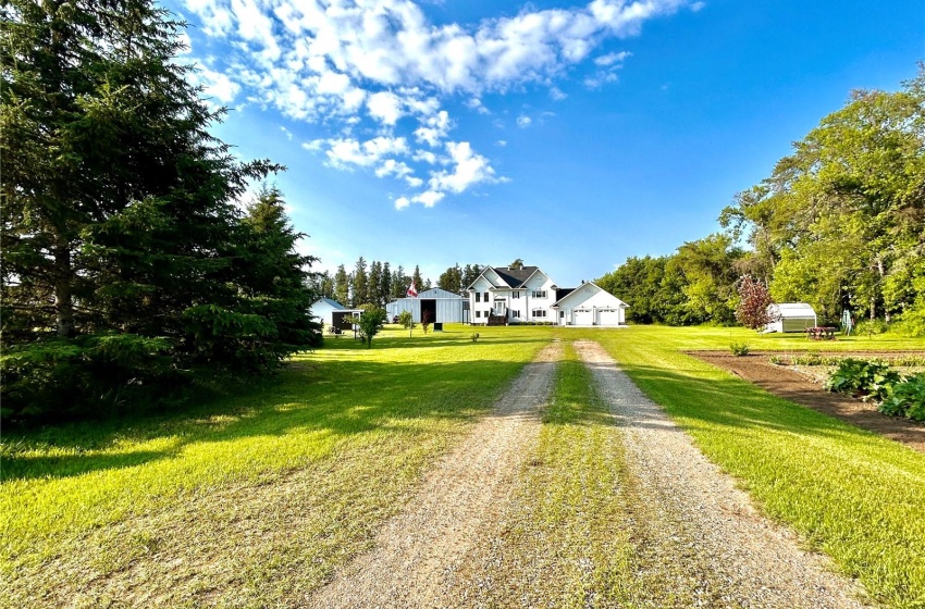 Eberle Acreage Rural Address, Nipawin Rm No. 487, Saskatchewan S0E 1E0, 3 Bedrooms Bedrooms, 12 Rooms Rooms,3 BathroomsBathrooms,Acreage,For Sale,Eberle Acreage,Rural Address,SK977661