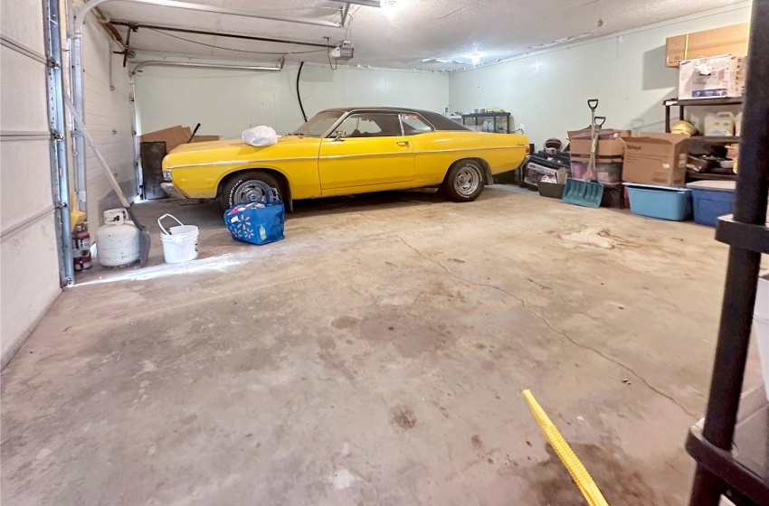 Attached garage insulated concrete floor