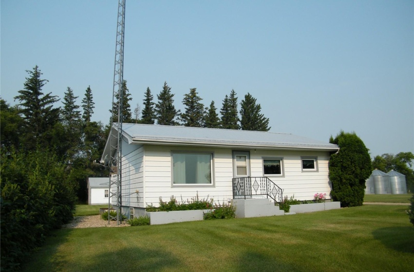 Rural Address, Three Lakes Rm No. 400, Saskatchewan S0K 3G0, 3 Bedrooms Bedrooms, 9 Rooms Rooms,1 BathroomBathrooms,Acreage,For Sale,RM Three Lakes Acreage,Rural Address,SK980309