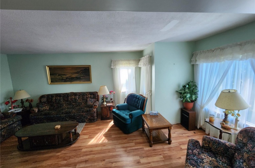 Rural Address, Porcupine Rm No. 395, Saskatchewan S0E 1H0, 3 Bedrooms Bedrooms, 12 Rooms Rooms,2 BathroomsBathrooms,Acreage,For Sale,Holinaty Acreage,Rural Address,SK980408