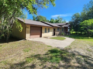 Rural Address, Porcupine Rm No. 395, Saskatchewan S0E 1H0, 3 Bedrooms Bedrooms, 12 Rooms Rooms,2 BathroomsBathrooms,Acreage,For Sale,Holinaty Acreage,Rural Address,SK980408