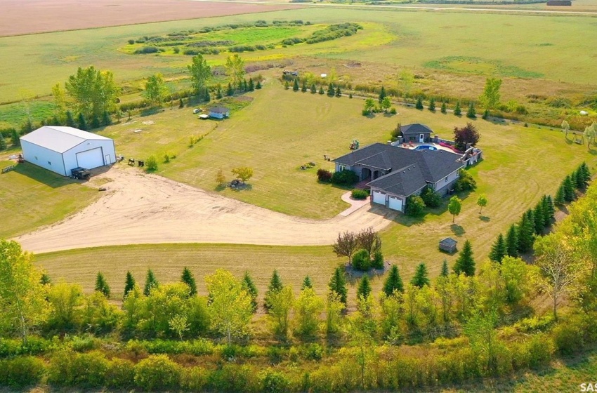 Rural Address, Estevan Rm No. 5, Saskatchewan S4A 2A5, 5 Bedrooms Bedrooms, 20 Rooms Rooms,4 BathroomsBathrooms,Acreage,For Sale,Mantei/Seeman Acreage,Rural Address,SK980518