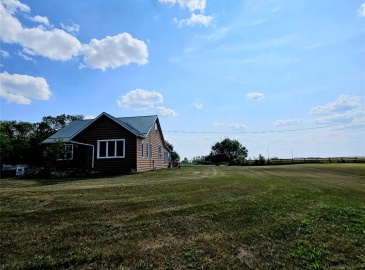 Rural Address, Fertile Belt Rm No. 183, Saskatchewan S0A 0C0, 4 Bedrooms Bedrooms, 8 Rooms Rooms,1 BathroomBathrooms,Acreage,For Sale,Poncsak Acres,Rural Address,SK981332