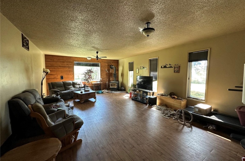 Rural Address, Sliding Hills Rm No. 273, Saskatchewan S0A 4H0, 4 Bedrooms Bedrooms, 11 Rooms Rooms,2 BathroomsBathrooms,Acreage,For Sale,Todoschuk Acreage,Rural Address,SK981399