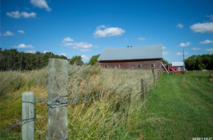 Rural Address, Leroy Rm No. 339, Saskatchewan S0K 2P0, 3 Bedrooms Bedrooms, 8 Rooms Rooms,1 BathroomBathrooms,Acreage,For Sale,Zeller Acreage,Rural Address,SK981841