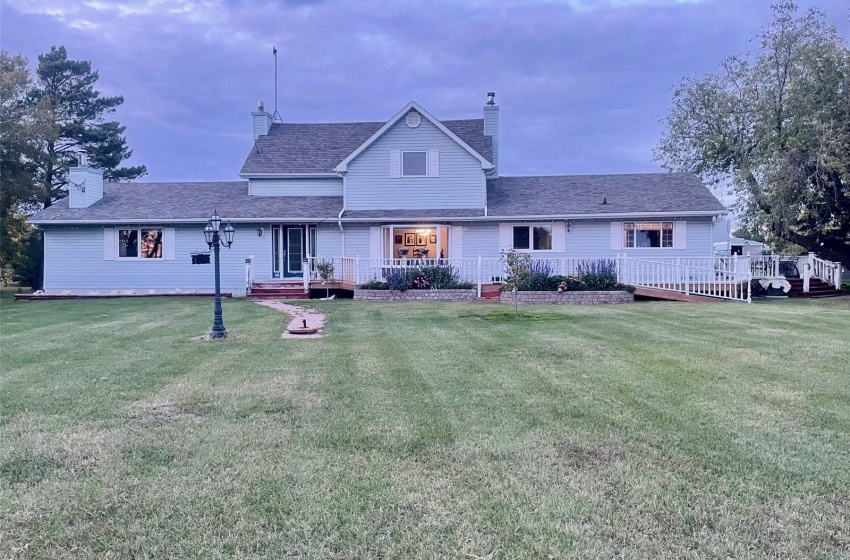 SE & SW Rural Address, Keys Rm No. 303, Saskatchewan S0A 0L0, 4 Bedrooms Bedrooms, ,3 BathroomsBathrooms,Farm,For Sale,RM of Keys half section,Rural Address,SK984537