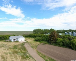 Rural Address, Chesterfield Rm No. 261, Saskatchewan S0L 0Y0, 4 Bedrooms Bedrooms, 15 Rooms Rooms,3 BathroomsBathrooms,Acreage,For Sale,B. Hennes Acreage,Rural Address,SK982015