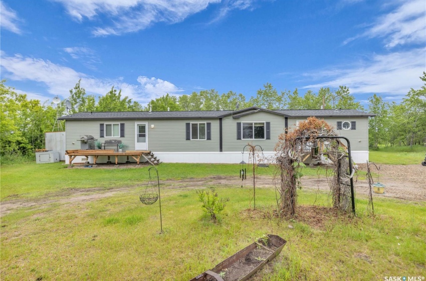 Rural Address, Paynton Rm No. 470, Saskatchewan S0M 2J0, 3 Bedrooms Bedrooms, 7 Rooms Rooms,2 BathroomsBathrooms,Acreage,For Sale,Skoreiko Acreage,Rural Address,SK982219