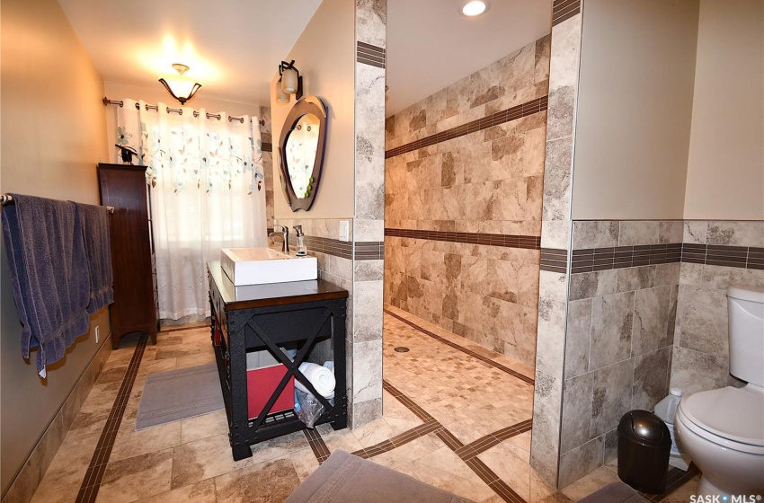 Ensuite in Owner's Quarters