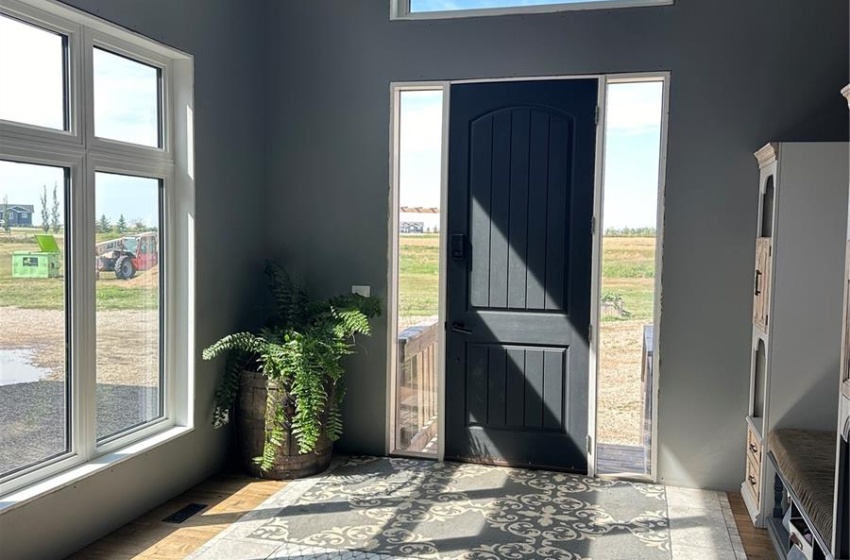 Rural Address, Weyburn Rm No. 67, Saskatchewan S4H 3J9, 4 Bedrooms Bedrooms, 20 Rooms Rooms,3 BathroomsBathrooms,Acreage,For Sale,Hagel Acreage,Rural Address,SK982329