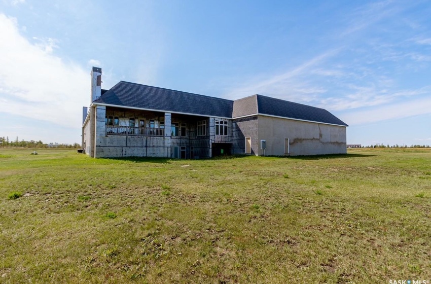 Rural Address, Weyburn Rm No. 67, Saskatchewan S4H 3J9, 4 Bedrooms Bedrooms, 20 Rooms Rooms,3 BathroomsBathrooms,Acreage,For Sale,Hagel Acreage,Rural Address,SK982329