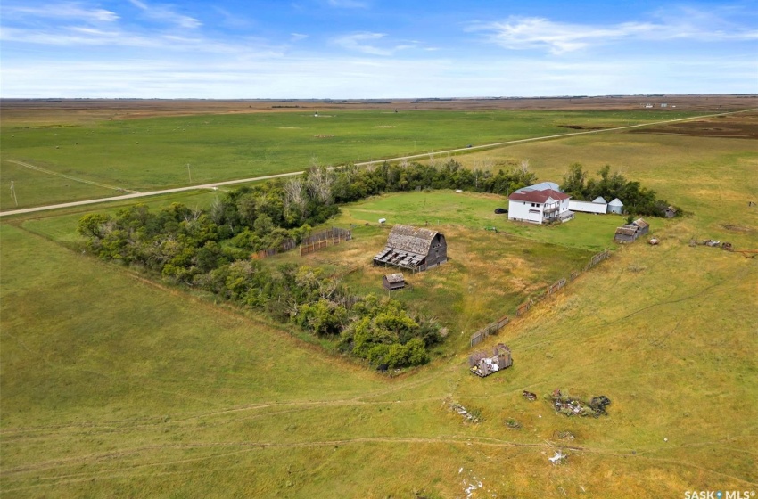 Rural Address, Francis Rm No. 127, Saskatchewan S0G 4X0, 4 Bedrooms Bedrooms, 14 Rooms Rooms,3 BathroomsBathrooms,Acreage,For Sale,Tyvan Acreage,Rural Address,SK982522