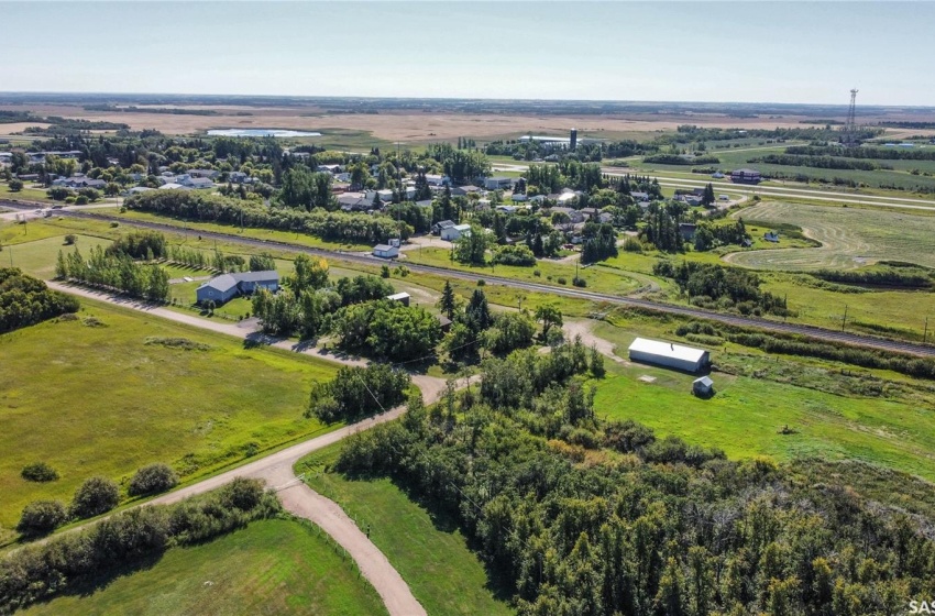 100 Ebenal WAY, Mclean, Saskatchewan S0G 3E0, 3 Bedrooms Bedrooms, 14 Rooms Rooms,2 BathroomsBathrooms,Acreage,For Sale,Village of McLean Acreage,Ebenal,SK982593