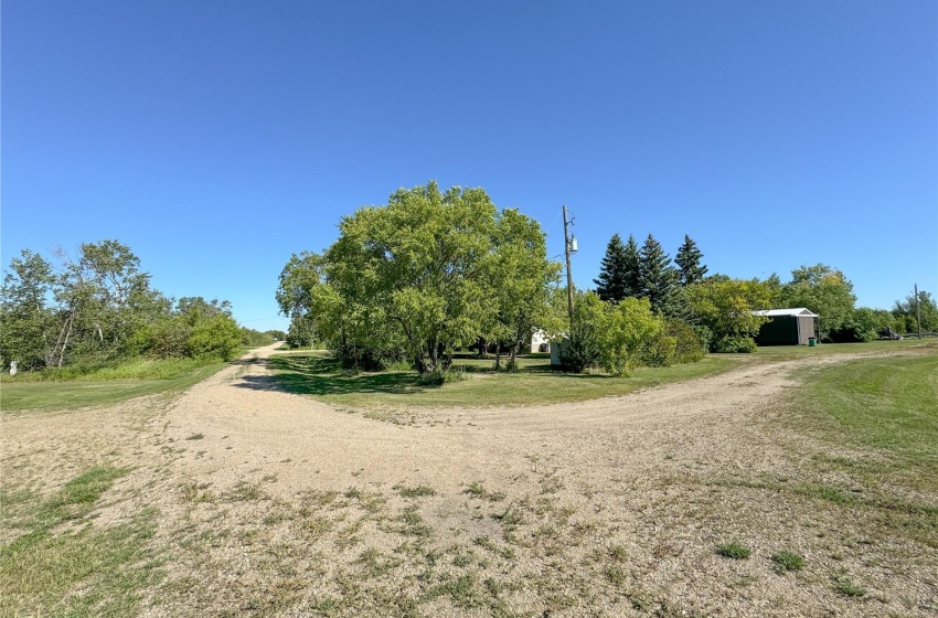 100 Ebenal WAY, Mclean, Saskatchewan S0G 3E0, 3 Bedrooms Bedrooms, 14 Rooms Rooms,2 BathroomsBathrooms,Acreage,For Sale,Village of McLean Acreage,Ebenal,SK982593