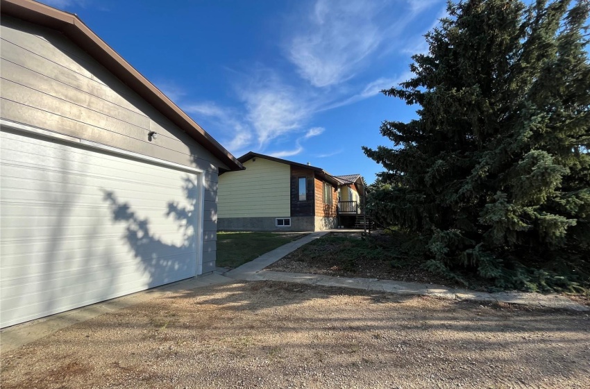 Rural Address, Eye Hill Rm No. 382, Saskatchewan S0L 2C0, 4 Bedrooms Bedrooms, 13 Rooms Rooms,2 BathroomsBathrooms,Acreage,For Sale,Gallinger Acreage,Rural Address,SK982625