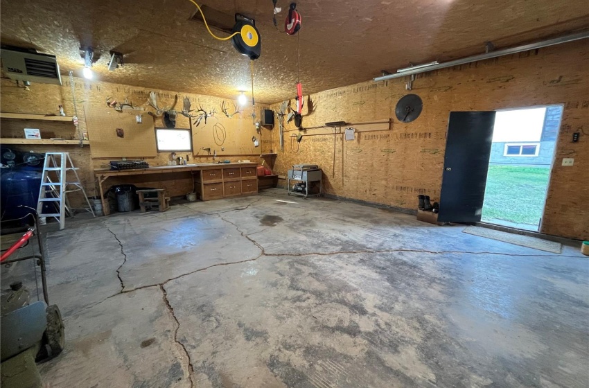 Rural Address, Eye Hill Rm No. 382, Saskatchewan S0L 2C0, 4 Bedrooms Bedrooms, 13 Rooms Rooms,2 BathroomsBathrooms,Acreage,For Sale,Gallinger Acreage,Rural Address,SK982625