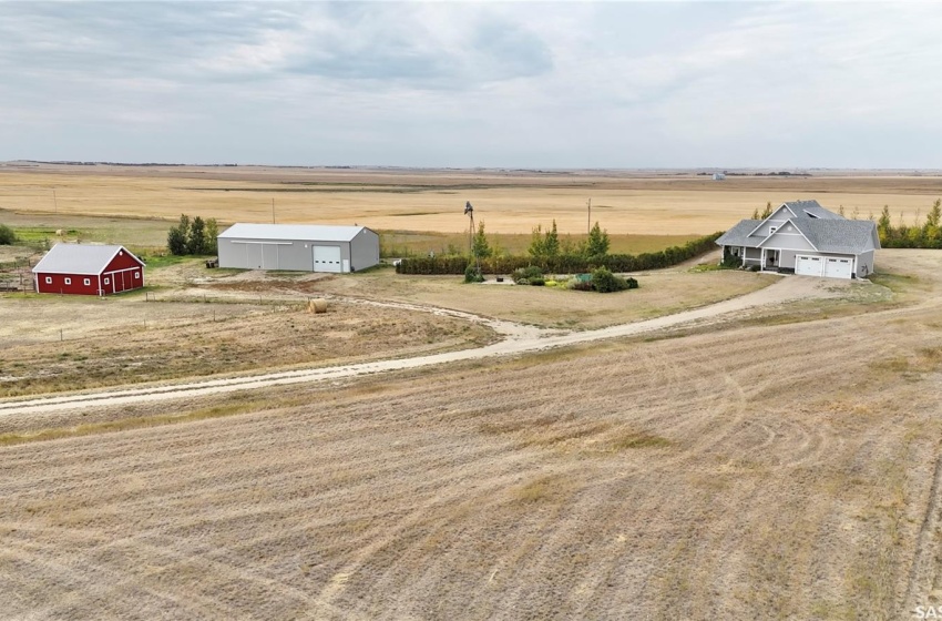 Rural Address, Outlook, Saskatchewan S0L 2N0, 3 Bedrooms Bedrooms, 17 Rooms Rooms,3 BathroomsBathrooms,Acreage,For Sale,Highway 15 Outlook Acreage,Rural Address,SK982676