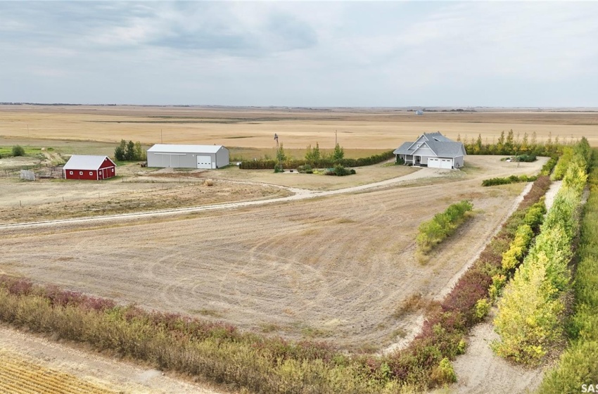 Rural Address, Outlook, Saskatchewan S0L 2N0, 3 Bedrooms Bedrooms, 17 Rooms Rooms,3 BathroomsBathrooms,Acreage,For Sale,Highway 15 Outlook Acreage,Rural Address,SK982676