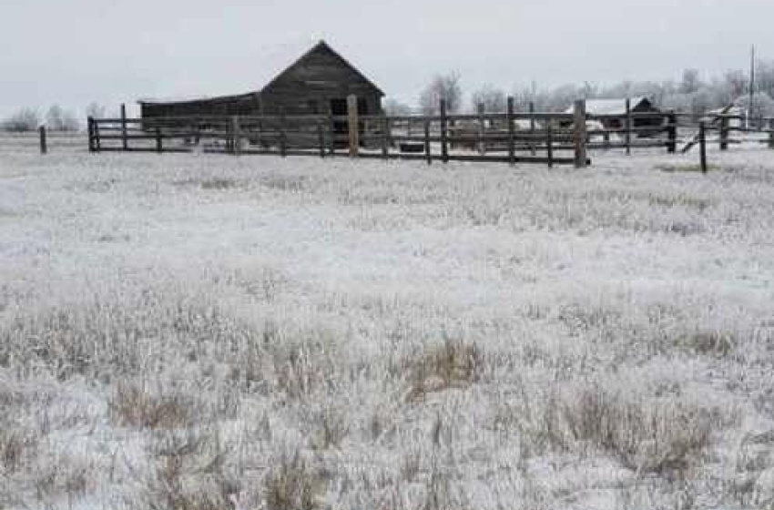 Rural Address, Canaan Rm No. 225, Saskatchewan S0L 1Z0, 4 Bedrooms Bedrooms, 16 Rooms Rooms,3 BathroomsBathrooms,Acreage,For Sale,Carter Acreage,Rural Address,SK982765