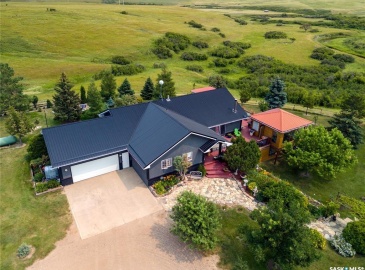 Rural Address, Pense Rm No. 160, Saskatchewan S0G 3W0, 3 Bedrooms Bedrooms, 19 Rooms Rooms,3 BathroomsBathrooms,Acreage,For Sale,Taylor Acreage,Rural Address,SK982850