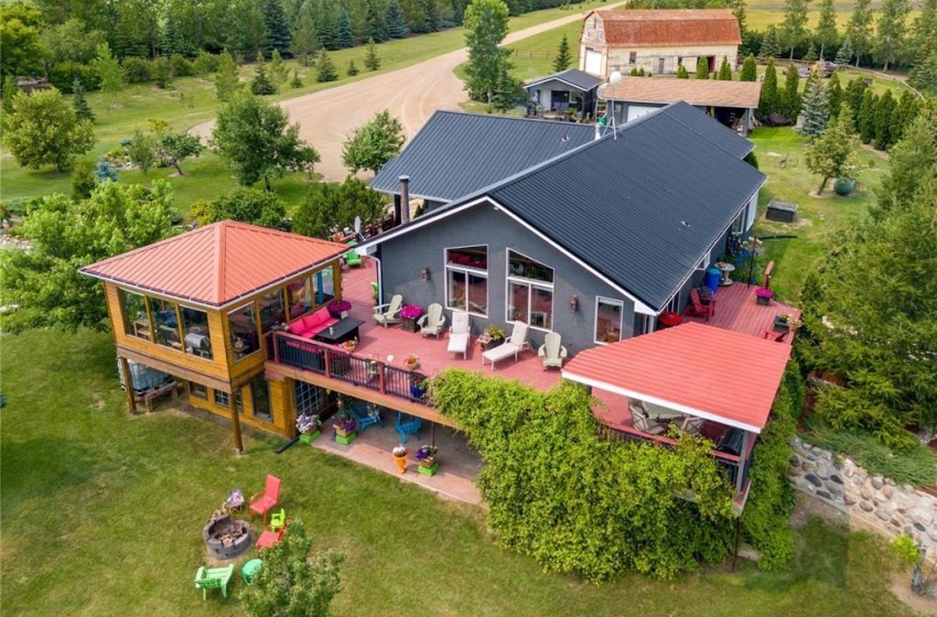 Rural Address, Pense Rm No. 160, Saskatchewan S0G 3W0, 3 Bedrooms Bedrooms, 19 Rooms Rooms,3 BathroomsBathrooms,Acreage,For Sale,Taylor Acreage,Rural Address,SK982850