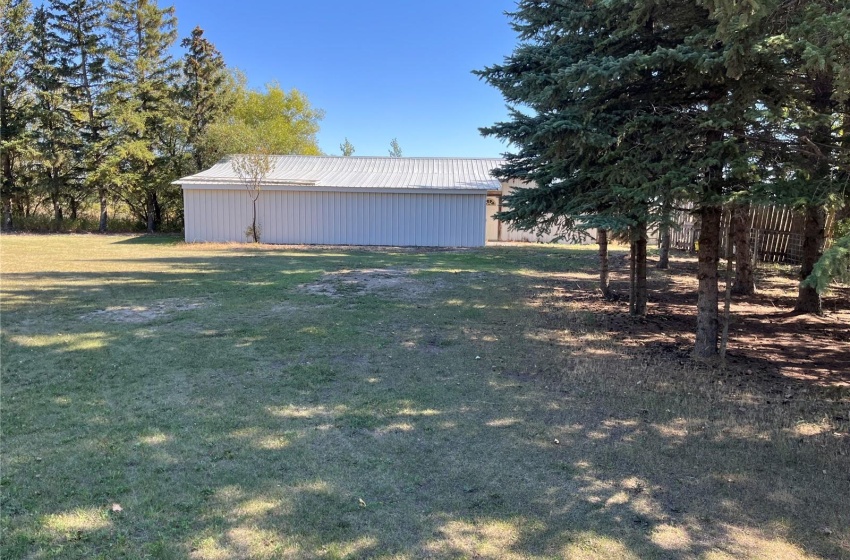 749 GIBSON ROAD, Balgonie, Saskatchewan S0G 0E0, 3 Bedrooms Bedrooms, 12 Rooms Rooms,3 BathroomsBathrooms,Acreage,For Sale,BUCHOLTZ/FOHR ACREAGE,GIBSON,SK982878