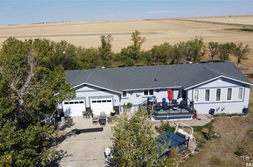 Rural Address, Riverside Rm No. 168, Saskatchewan S0N 0J0, 5 Bedrooms Bedrooms, 19 Rooms Rooms,4 BathroomsBathrooms,Acreage,For Sale,Acreage 2.5 km South of Cabri,Rural Address,SK982965