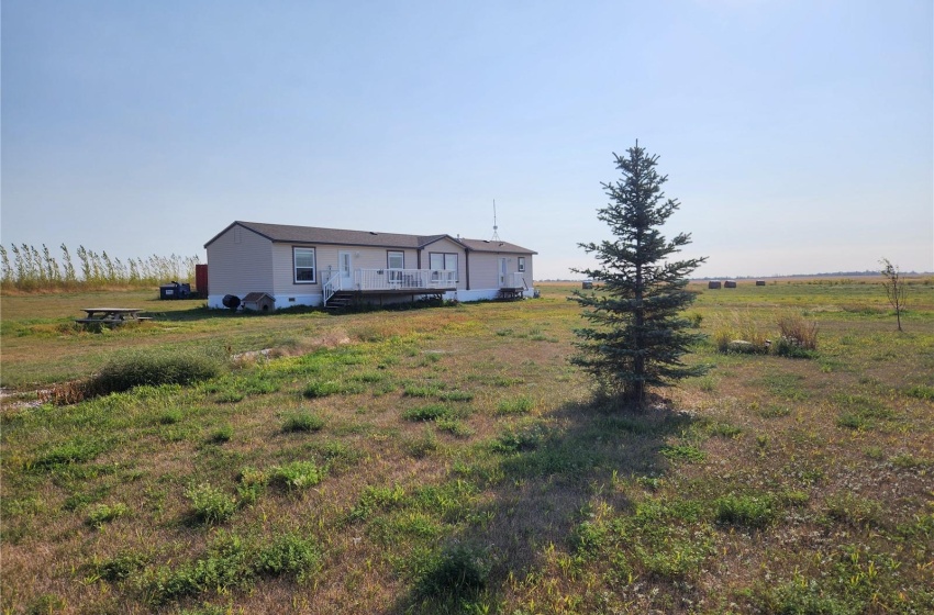 Rural Address, Coalfields Rm No. 4, Saskatchewan S0C 0M0, 3 Bedrooms Bedrooms, 9 Rooms Rooms,2 BathroomsBathrooms,Acreage,For Sale,MacDonald Acreage,Rural Address,SK983269