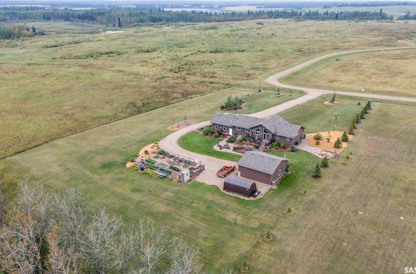 115 South Shore DRIVE, Emma Lake, Saskatchewan S0J 0N0, 3 Bedrooms Bedrooms, 9 Rooms Rooms,2 BathroomsBathrooms,Acreage,For Sale,South Shore,SK983943