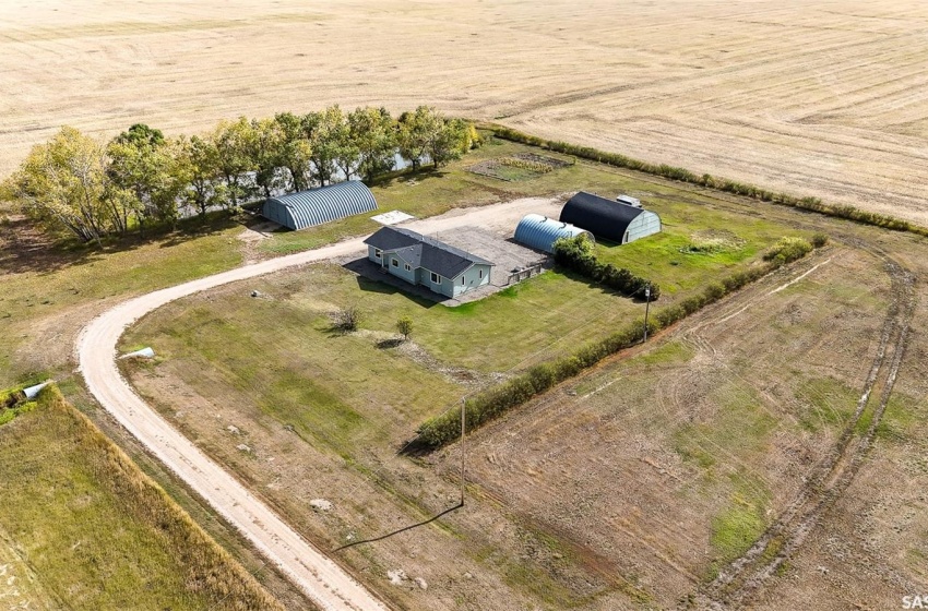 Rural Address, Moose Jaw Rm No. 161, Saskatchewan S6H 4R3, 4 Bedrooms Bedrooms, 13 Rooms Rooms,3 BathroomsBathrooms,Acreage,For Sale,Harlos Acreage,Rural Address,SK984345