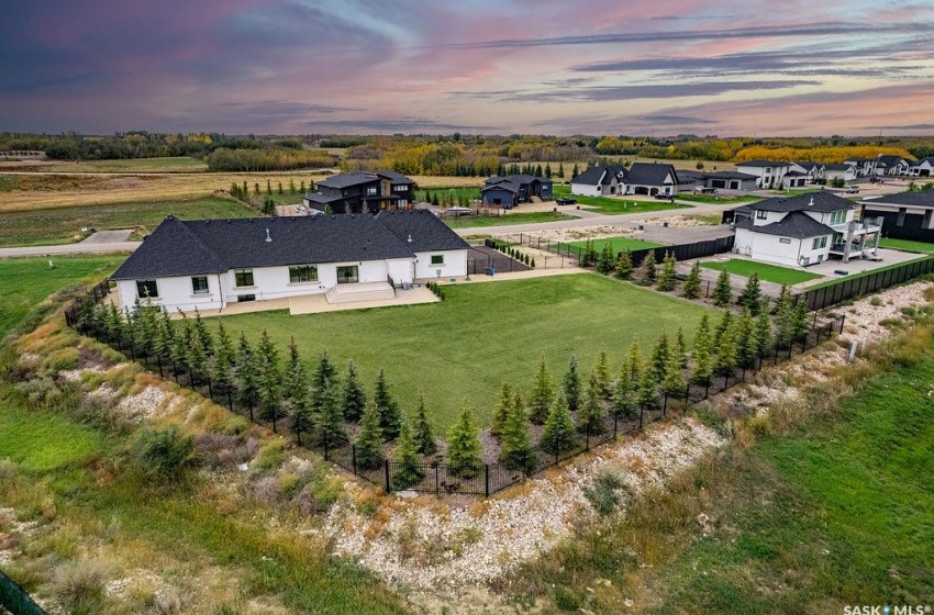 215 Edgemont CRESCENT, Corman Park Rm No. 344, Saskatchewan S7T 0Z7, 6 Bedrooms Bedrooms, 21 Rooms Rooms,4 BathroomsBathrooms,Acreage,For Sale,Edgemont,SK985012