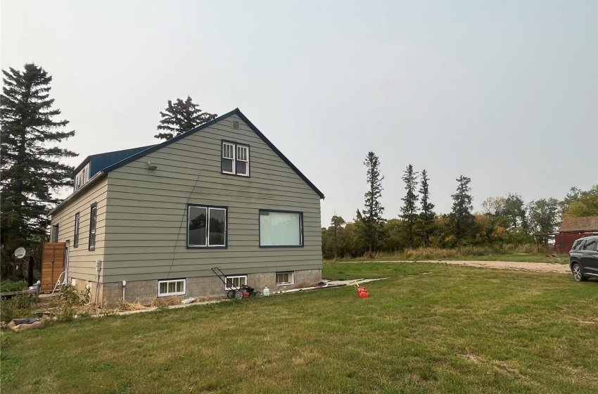 Rural Address, Grass Lake Rm No. 381, Saskatchewan S0L 0S0, 4 Bedrooms Bedrooms, 11 Rooms Rooms,2 BathroomsBathrooms,Acreage,For Sale,Grass Lake Acreage,Rural Address,SK985060