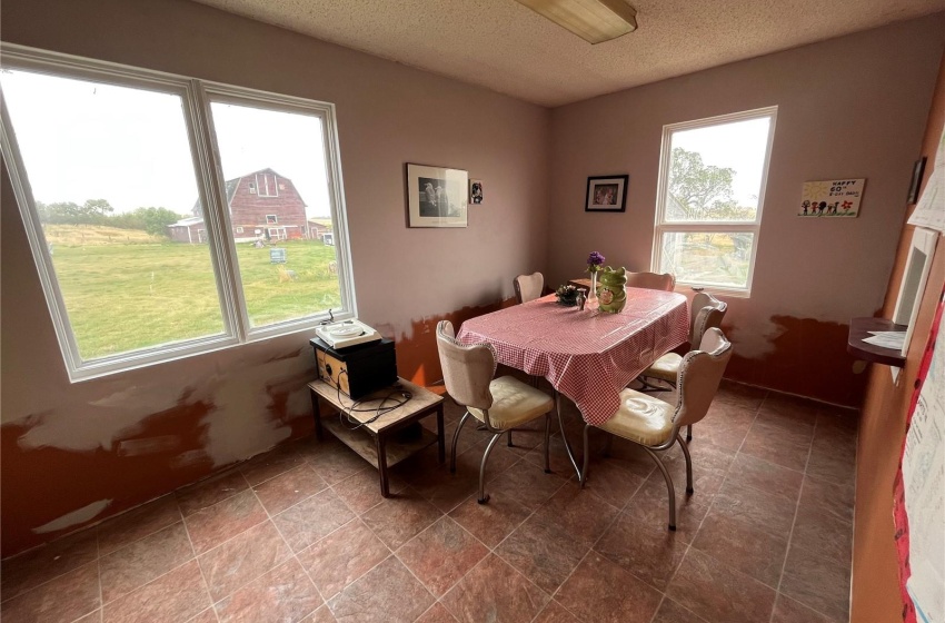 Rural Address, Grass Lake Rm No. 381, Saskatchewan S0L 0S0, 4 Bedrooms Bedrooms, 11 Rooms Rooms,2 BathroomsBathrooms,Acreage,For Sale,Grass Lake Acreage,Rural Address,SK985060