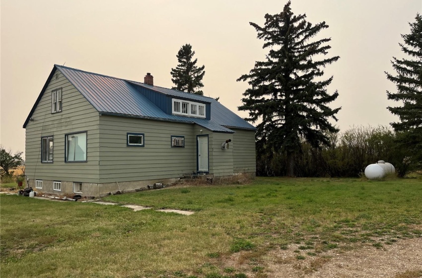 Rural Address, Grass Lake Rm No. 381, Saskatchewan S0L 0S0, 4 Bedrooms Bedrooms, 11 Rooms Rooms,2 BathroomsBathrooms,Acreage,For Sale,Grass Lake Acreage,Rural Address,SK985060