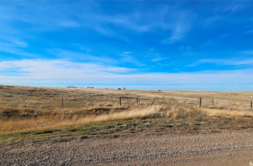 Rural Address, Maple Creek Rm No. 111, Saskatchewan S0N 1N0, ,Farm,For Sale,SE 17-12-25 W3 ACREAGE,Rural Address,SK988251