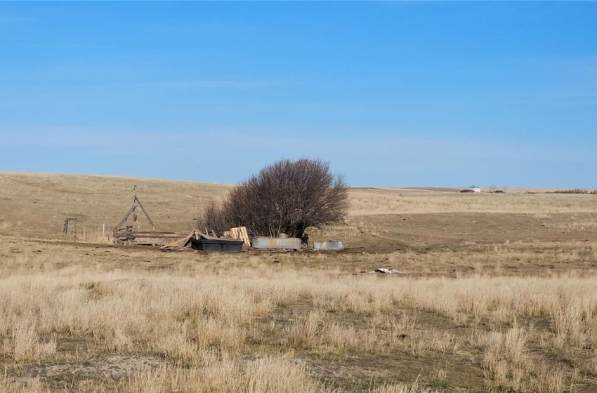 Rural Address, Maple Creek Rm No. 111, Saskatchewan S0N 1N0, ,Farm,For Sale,SE 17-12-25 W3 ACREAGE,Rural Address,SK988251