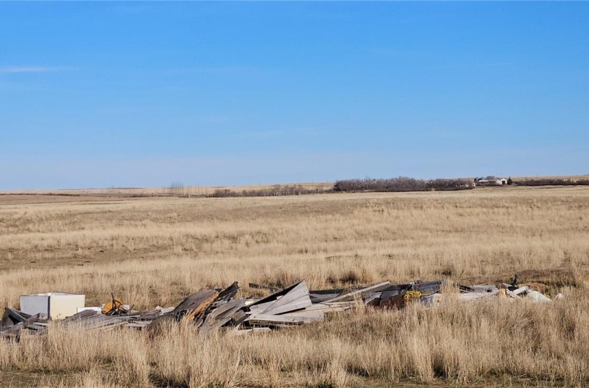 Rural Address, Maple Creek Rm No. 111, Saskatchewan S0N 1N0, ,Farm,For Sale,SE 17-12-25 W3 ACREAGE,Rural Address,SK988251