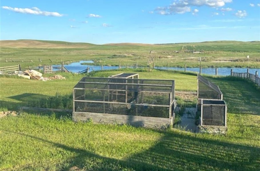 Rural Address, Grassy Creek Rm No. 78, Saskatchewan S0N 2M0, 3 Bedrooms Bedrooms, 10 Rooms Rooms,2 BathroomsBathrooms,Acreage,For Sale,Caffet Acreage,Rural Address,SK985107