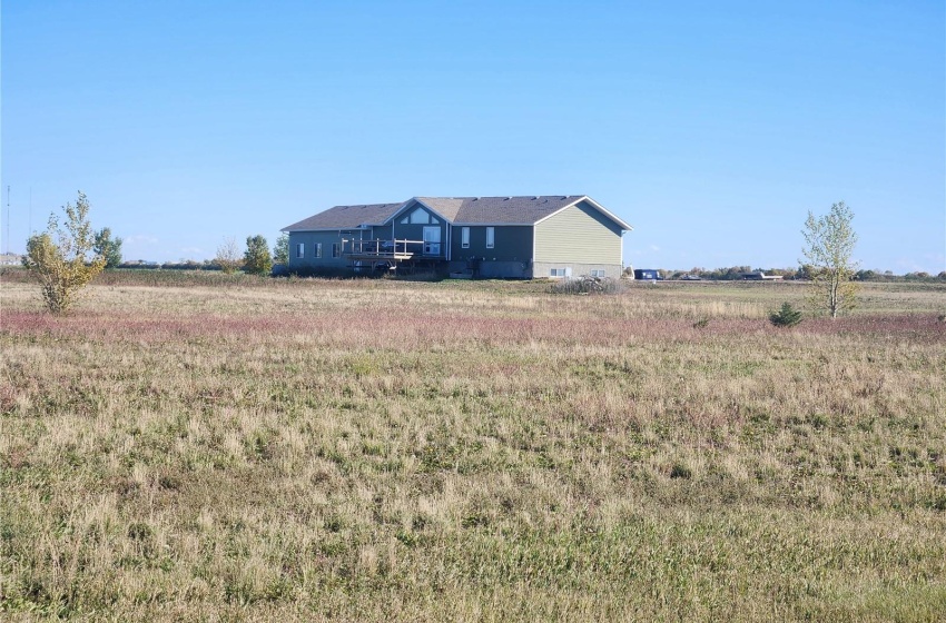 Rural Address, Weyburn Rm No. 67, Saskatchewan S4H 2K3, 3 Bedrooms Bedrooms, 12 Rooms Rooms,3 BathroomsBathrooms,Acreage,For Sale,Schenher Acreage,Rural Address,SK985287