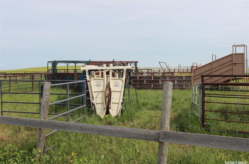 Rural Address, Lacadena Rm No. 228, Saskatchewan S0L 1V0, ,Farm,For Sale,Large Cattle Ranch,Rural Address,SK988593