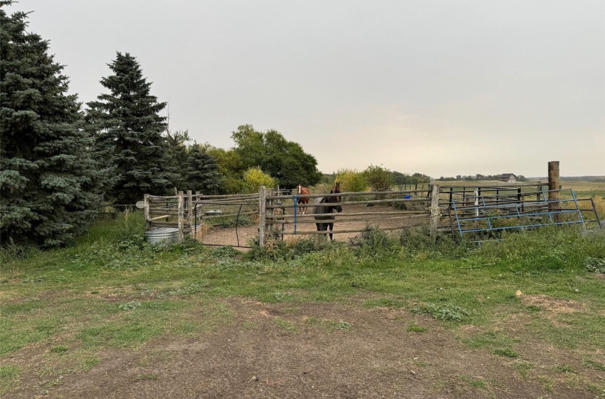 Rural Address, South Qu'Appelle Rm No. 157, Saskatchewan S0G 3E0, 4 Bedrooms Bedrooms, 10 Rooms Rooms,2 BathroomsBathrooms,Acreage,For Sale,Widespread Acres,Rural Address,SK986399