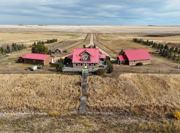 Rural Address, Wheatlands Rm No. 163, Saskatchewan S0H 0S0, 4 Bedrooms Bedrooms, 17 Rooms Rooms,3 BathroomsBathrooms,Acreage,For Sale,Rustic Acres,Rural Address,SK986696