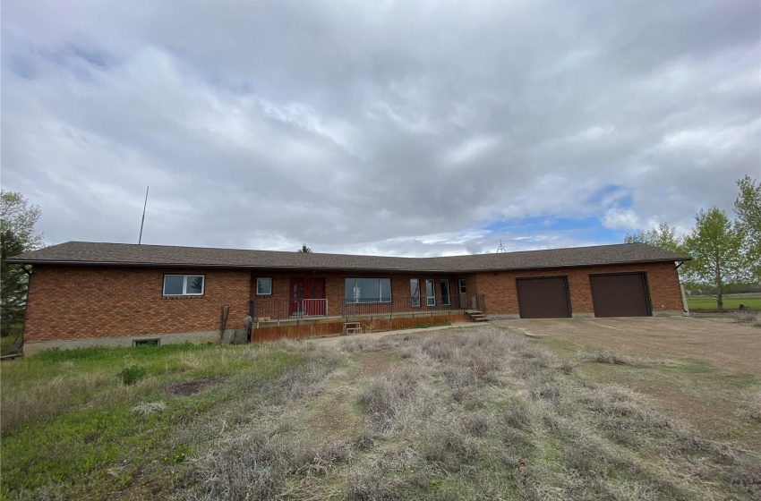 Rural Address, Snipe Lake Rm No. 259, Saskatchewan S0L 1A0, 5 Bedrooms Bedrooms, 18 Rooms Rooms,4 BathroomsBathrooms,Acreage,For Sale,Snipe Lake Acreage,Rural Address,SK987111