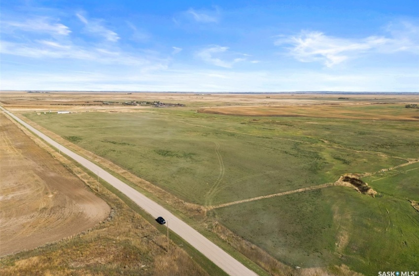 . Rural Address, Sarnia Rm No. 221, Saskatchewan S0G 2H0, 4 Bedrooms Bedrooms, 8 Rooms Rooms,2 BathroomsBathrooms,Acreage,For Sale,Sweetgrass Acreage,Rural Address,SK987310