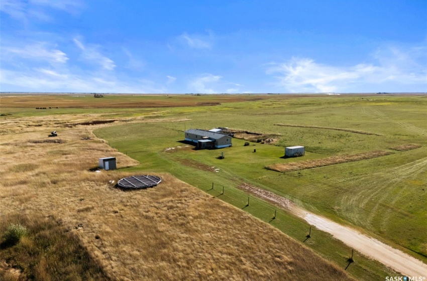 . Rural Address, Sarnia Rm No. 221, Saskatchewan S0G 2H0, 4 Bedrooms Bedrooms, 8 Rooms Rooms,2 BathroomsBathrooms,Acreage,For Sale,Sweetgrass Acreage,Rural Address,SK987310