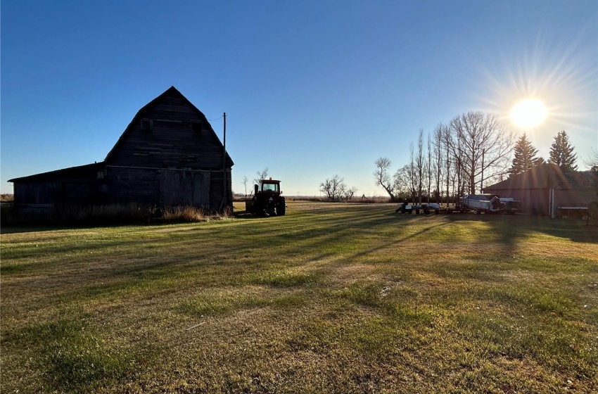 Rural Address, Golden West Rm No. 95, Saskatchewan S0G 0X0, 3 Bedrooms Bedrooms, 15 Rooms Rooms,3 BathroomsBathrooms,Acreage,For Sale,McKee Acreage,Rural Address,SK987615