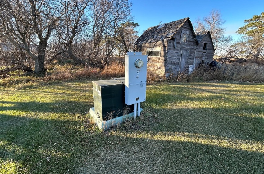 Rural Address, Golden West Rm No. 95, Saskatchewan S0G 0X0, 3 Bedrooms Bedrooms, 15 Rooms Rooms,3 BathroomsBathrooms,Acreage,For Sale,McKee Acreage,Rural Address,SK987615