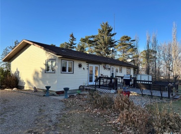 Rural Address, Golden West Rm No. 95, Saskatchewan S0G 0X0, 3 Bedrooms Bedrooms, 15 Rooms Rooms,3 BathroomsBathrooms,Acreage,For Sale,McKee Acreage,Rural Address,SK987615