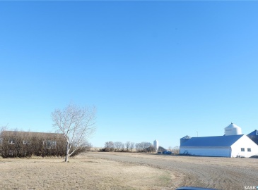 Rural Address, Gravelbourg Rm No. 104, Saskatchewan S0H 1X0, 4 Bedrooms Bedrooms, 13 Rooms Rooms,2 BathroomsBathrooms,Acreage,For Sale,Carrobourg Acreage,Rural Address,SK987896