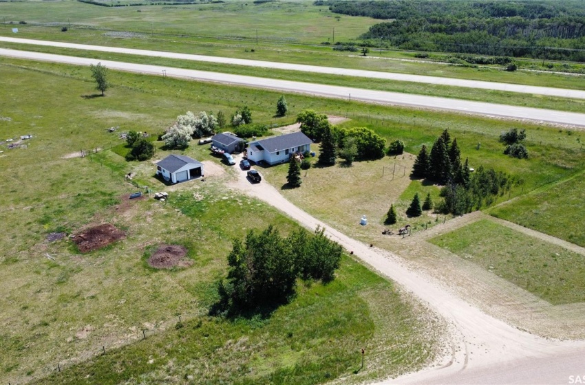 Birds eye view of property featuring a rural view